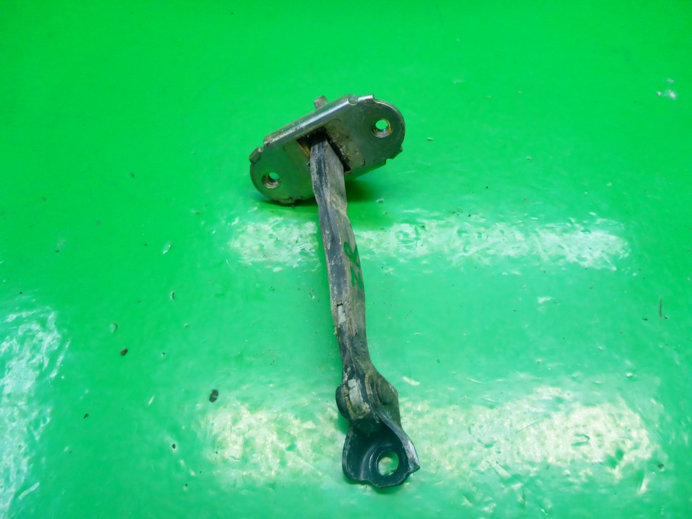 Ограничитель двери