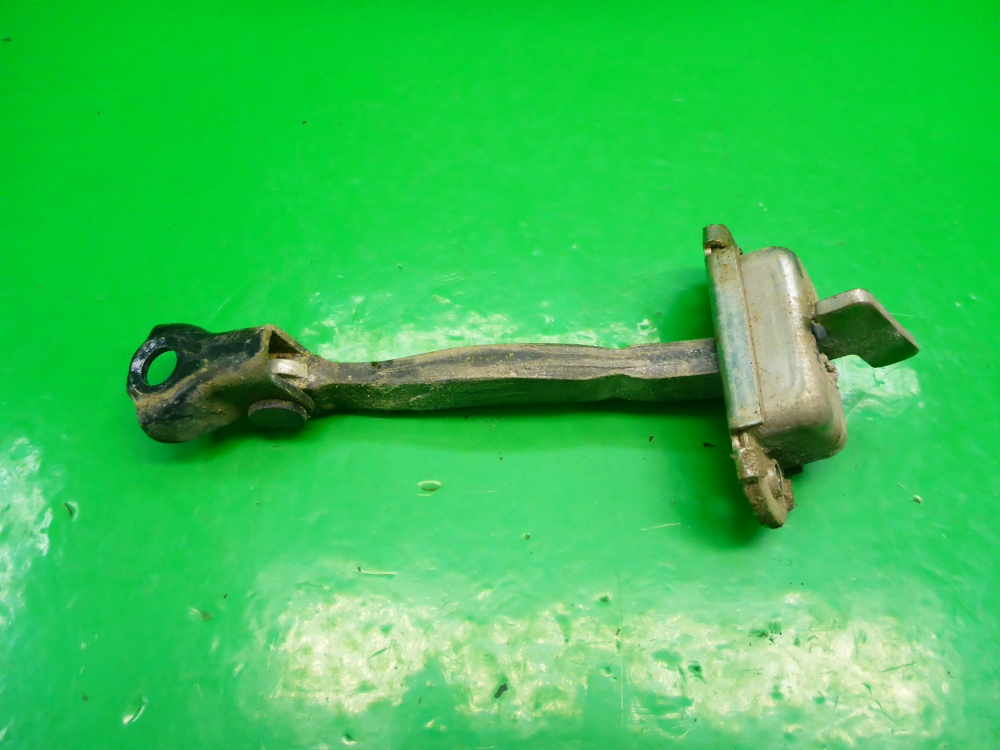 Ограничитель двери