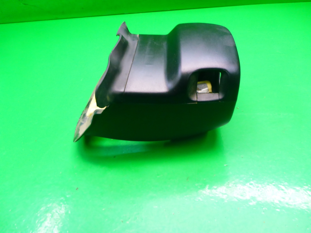 Кожух рулевой колонки