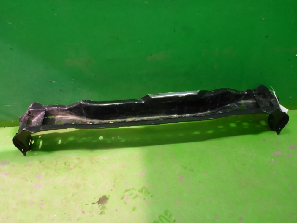 Кузовной элемент