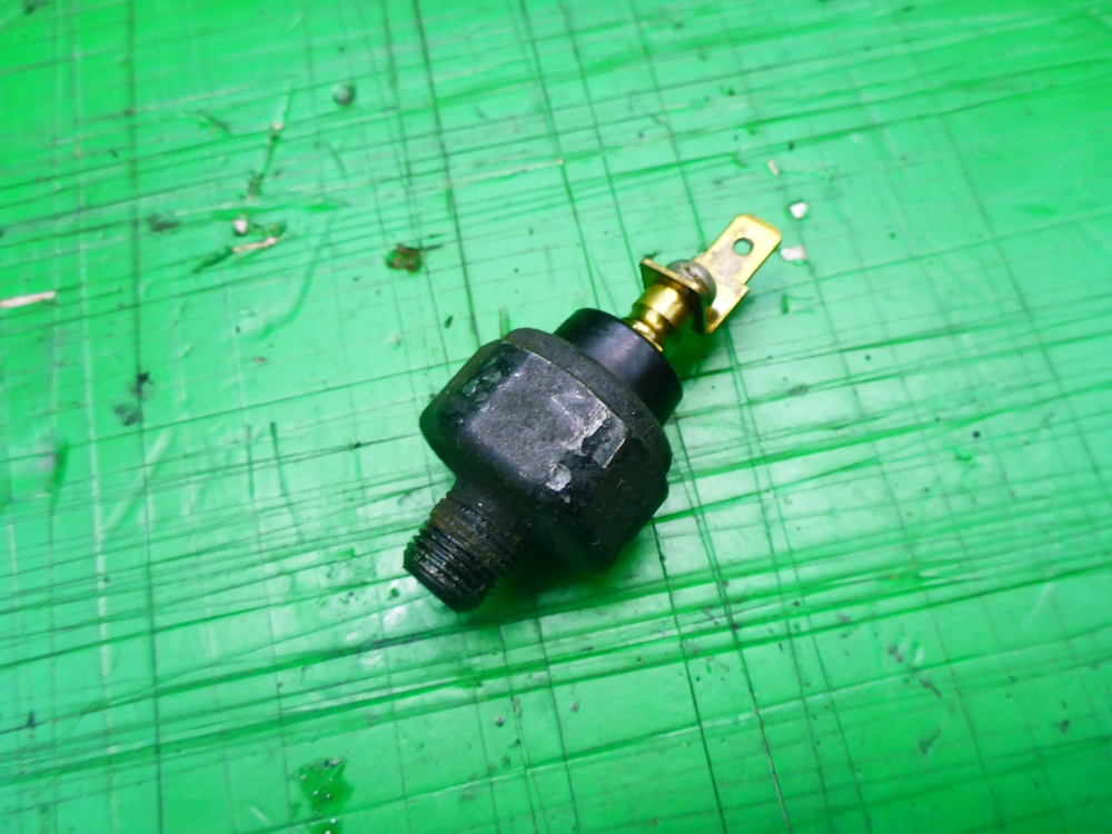 Датчик давления масла