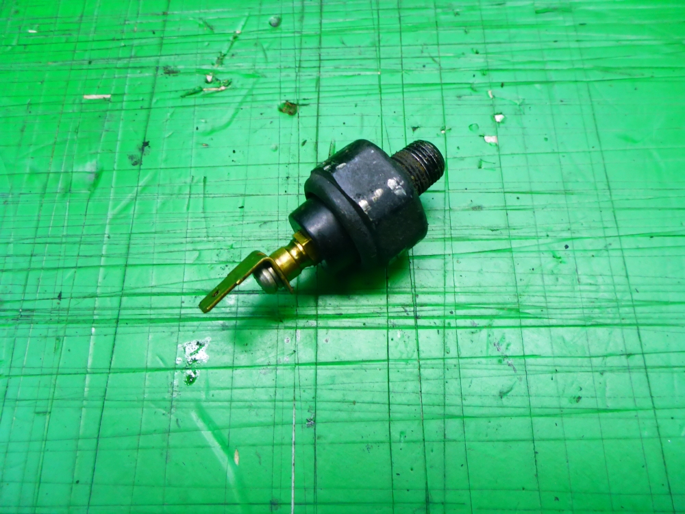 Датчик давления масла