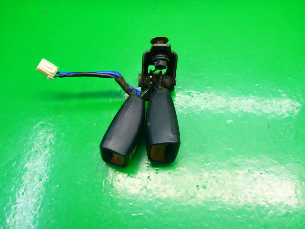 Ответная часть ремня безопасности