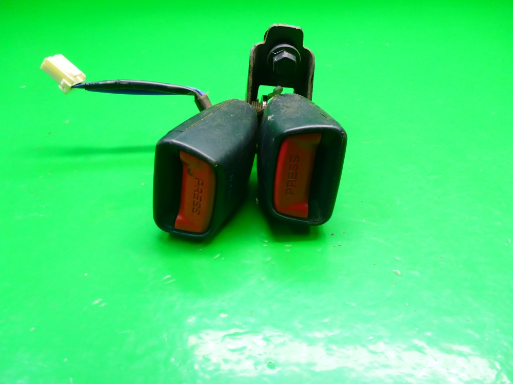 Ответная часть ремня безопасности