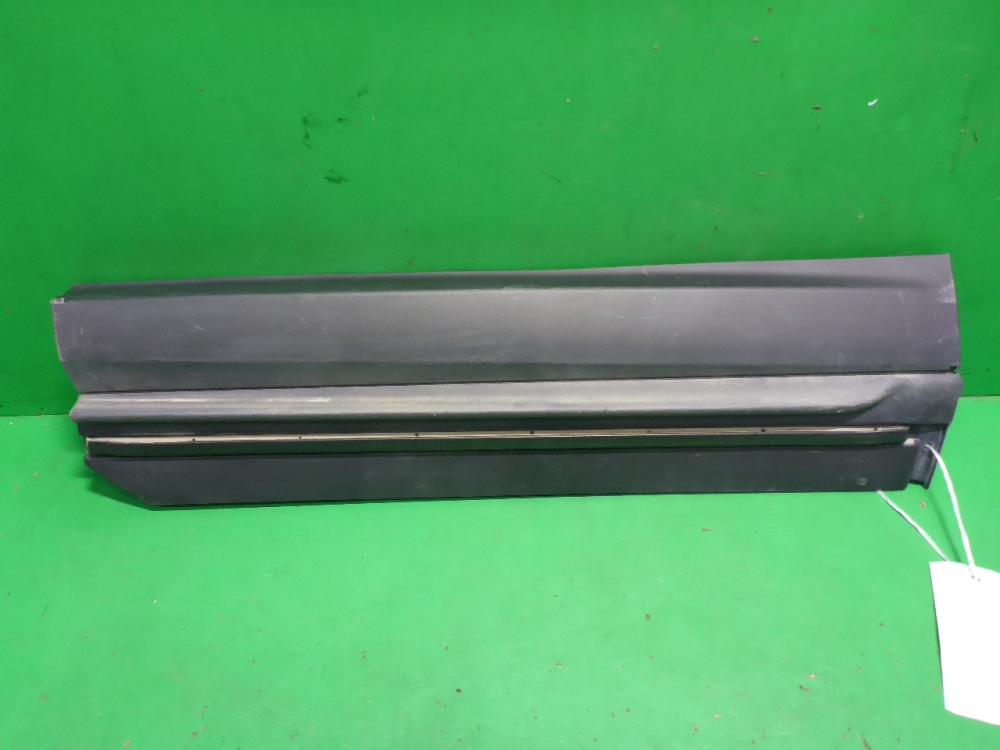 Накладка двери задней левой