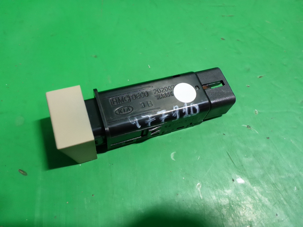 Переключатель света фар