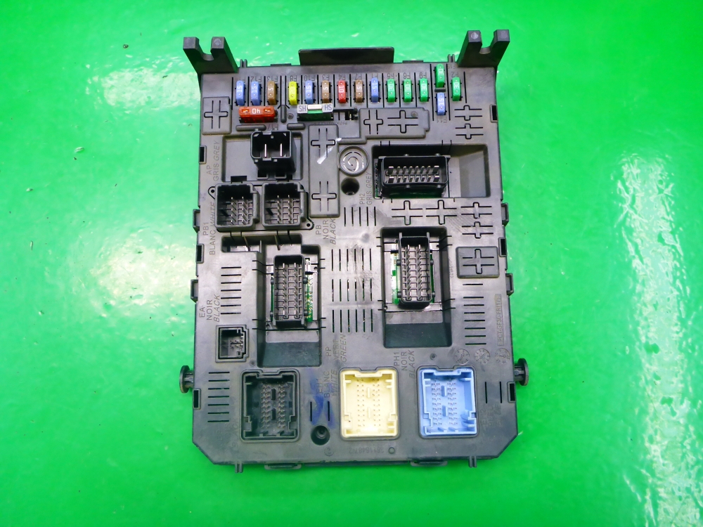 Блок предохранителей