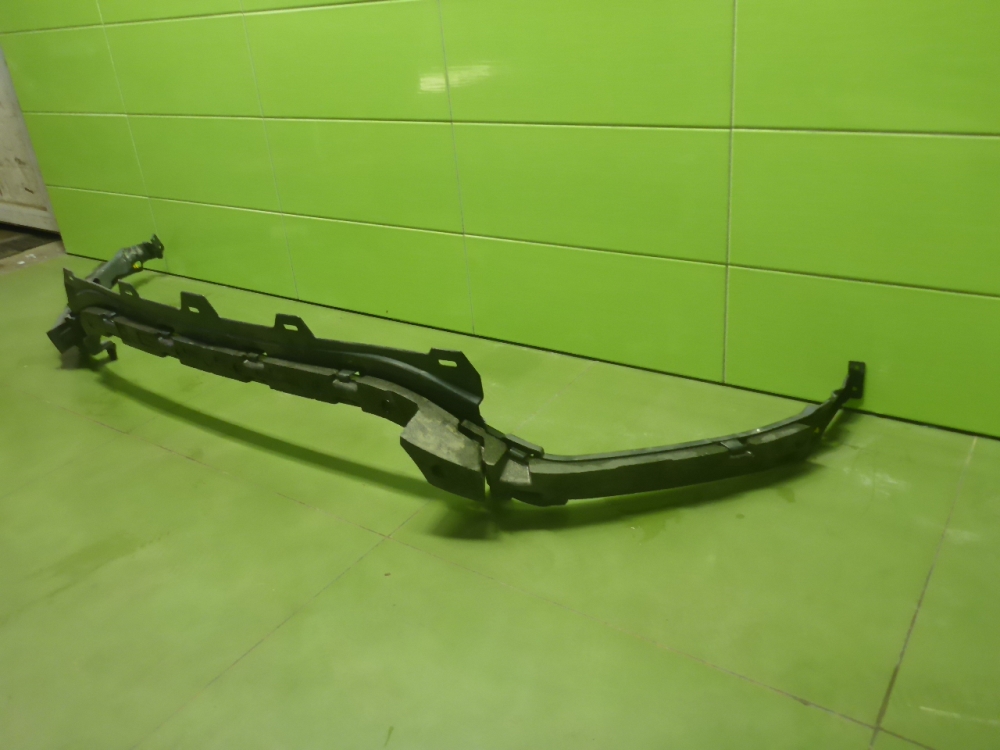 Кронштейн переднего бампера