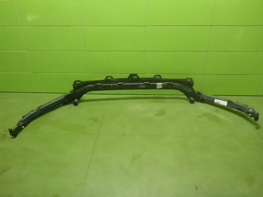 Кронштейн переднего бампера