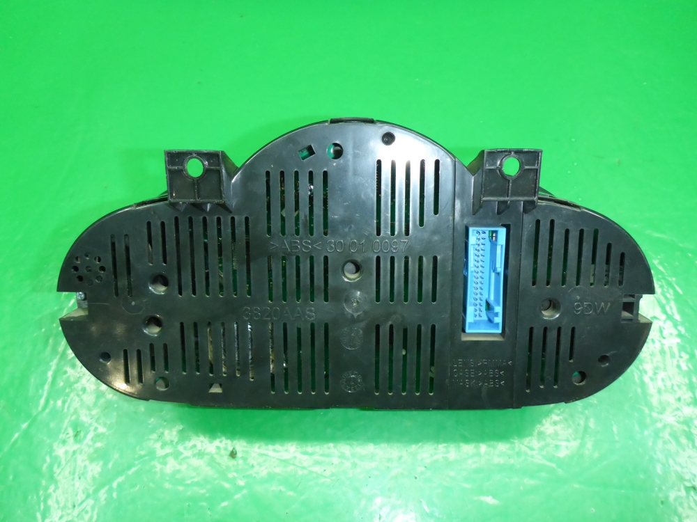 Панель приборов