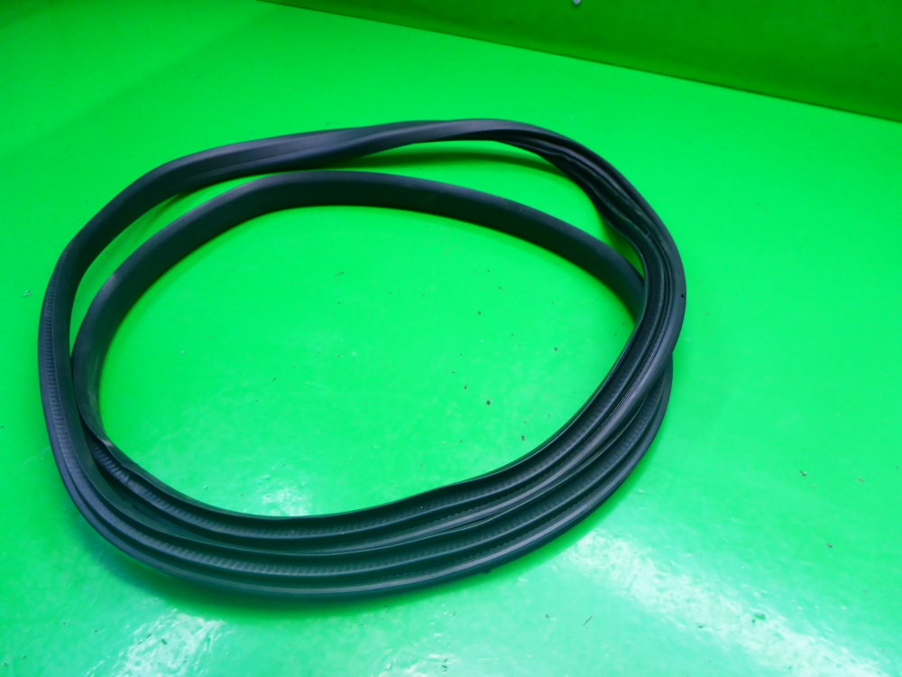 Уплотнитель двери