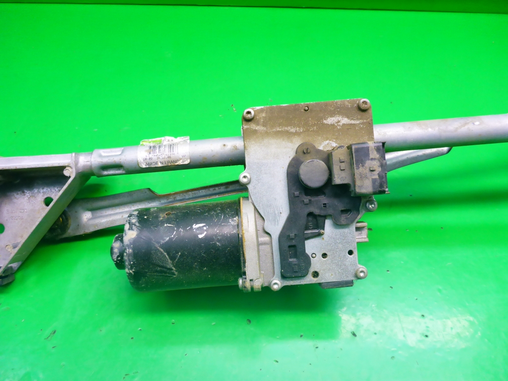 Трапеция стеклоочистителей