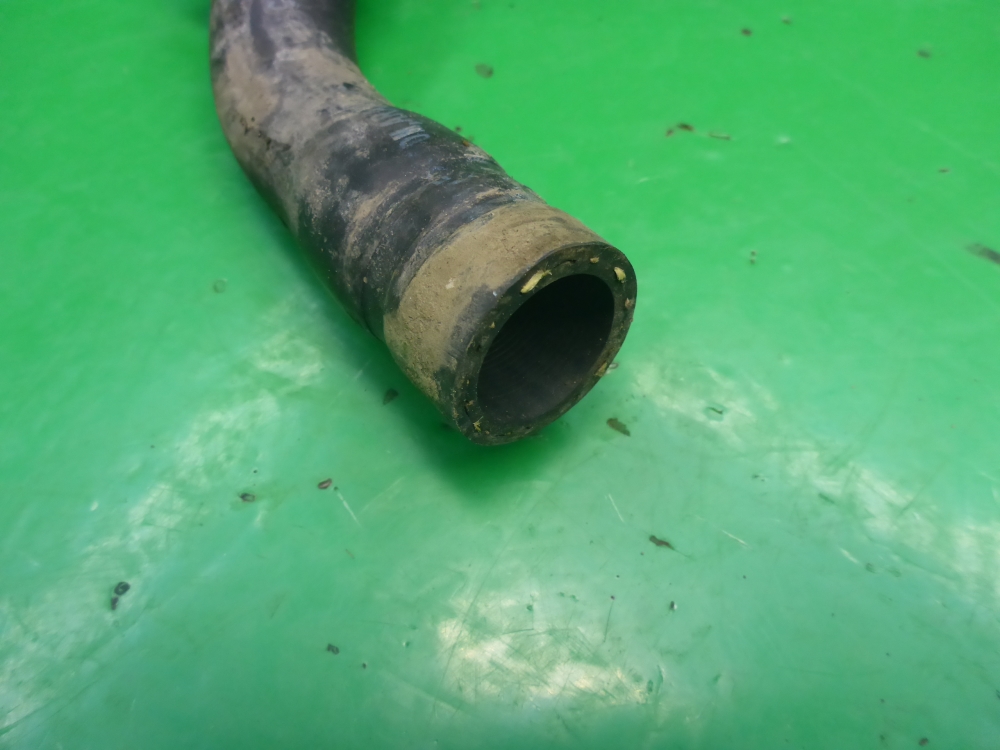 Патрубок отопителя