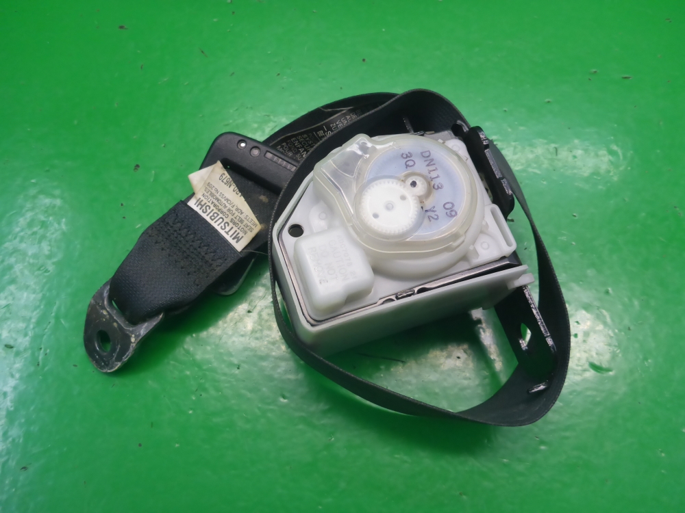 Ремень безопасности