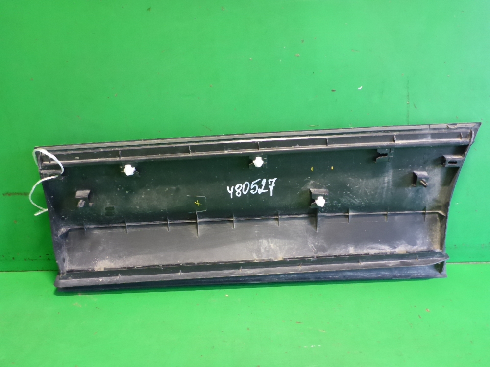 Накладка двери задней правой