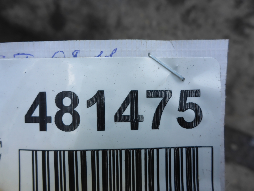 Кулак поворотный передний левый