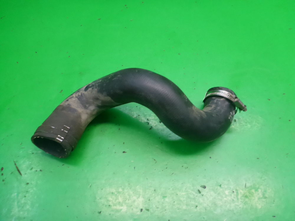 Патрубок интеркулера