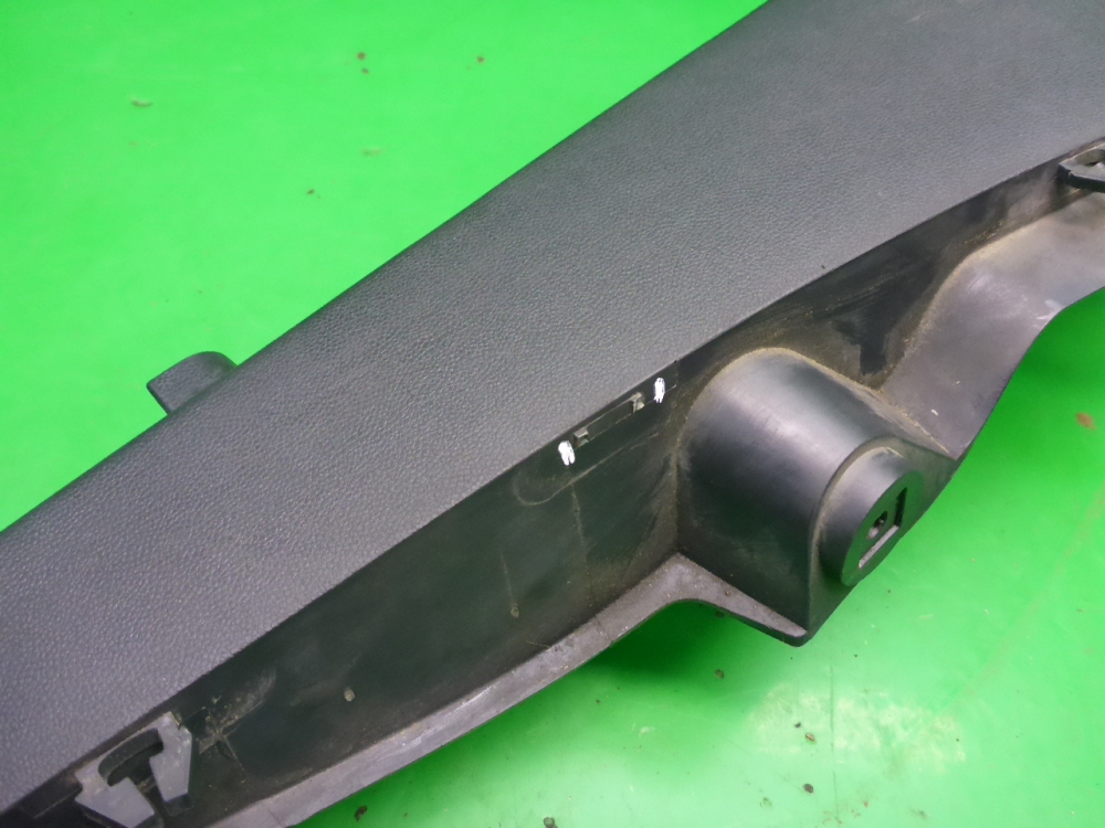 Держатель задней полки