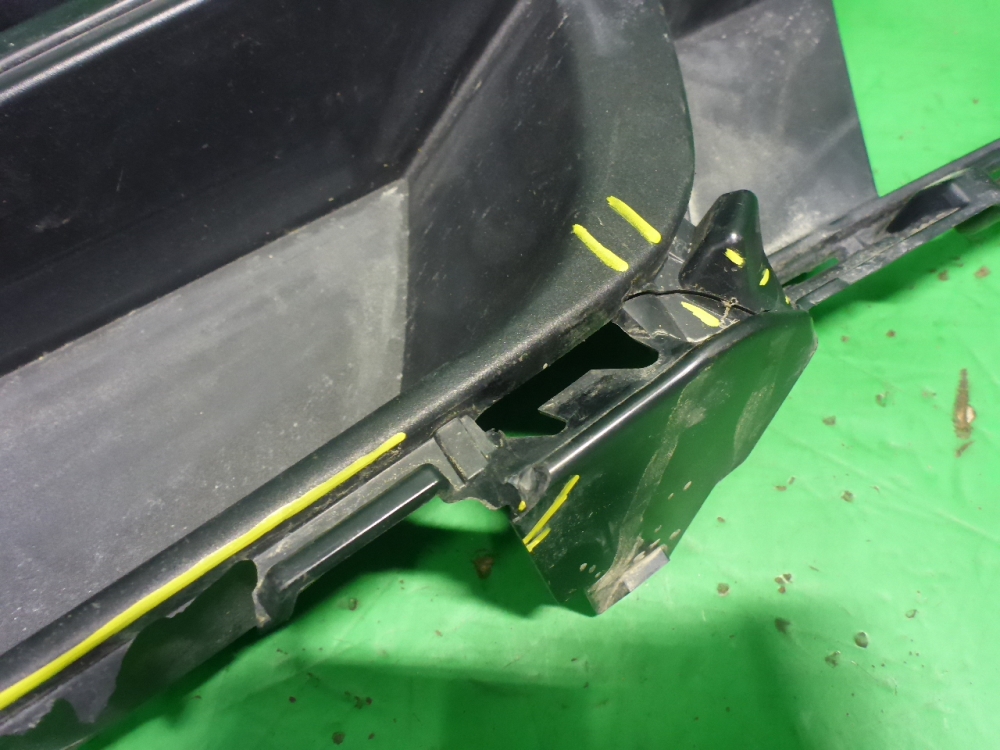 Решетка в бампер правая