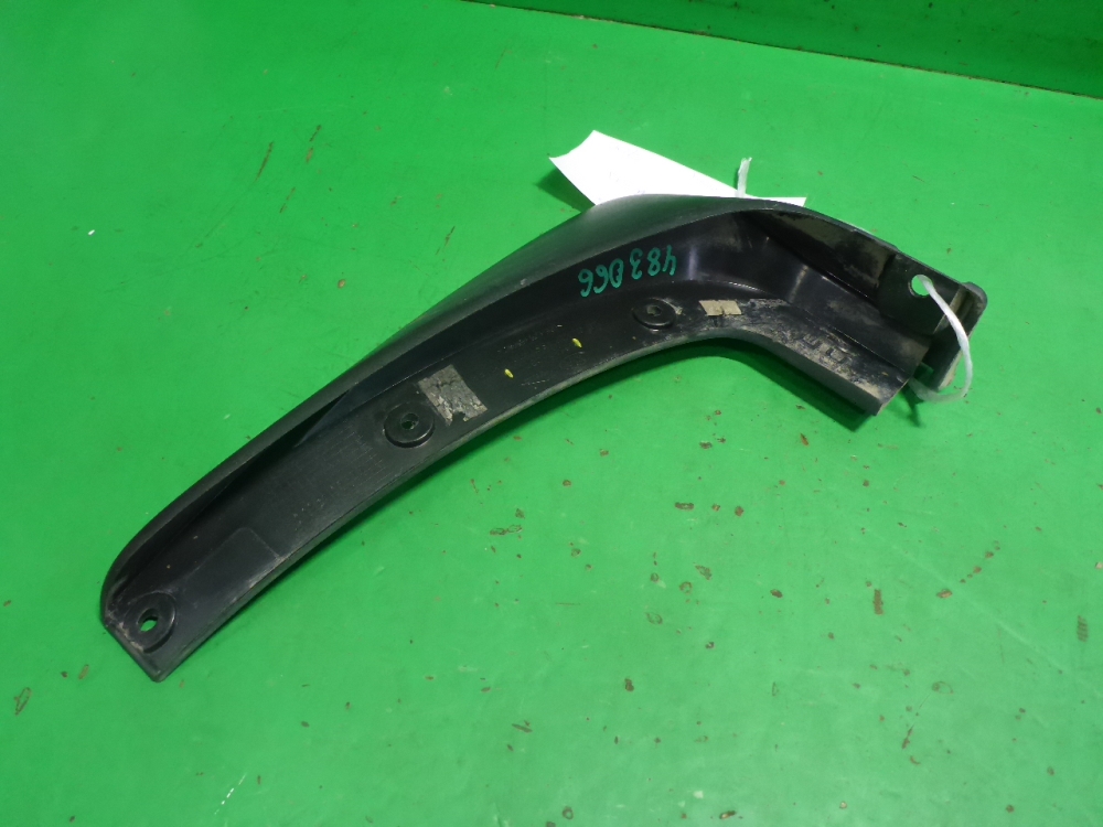 Брызговик задний правый