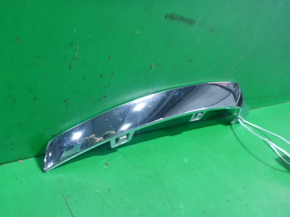 Накладка переднего бампера левая