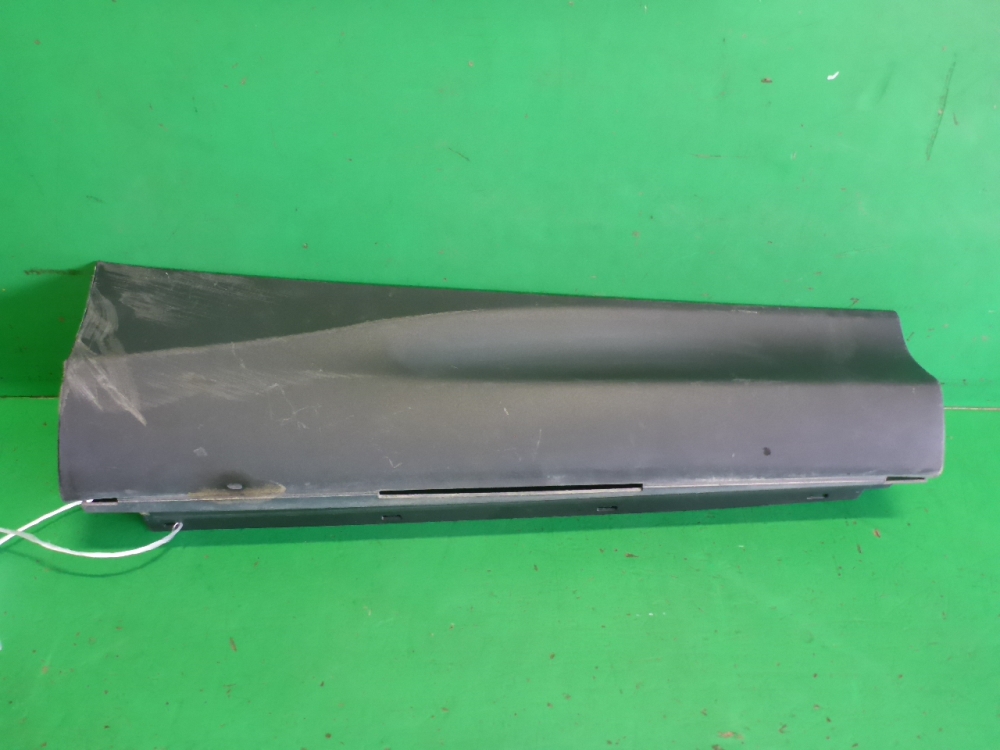 Накладка двери задней правой