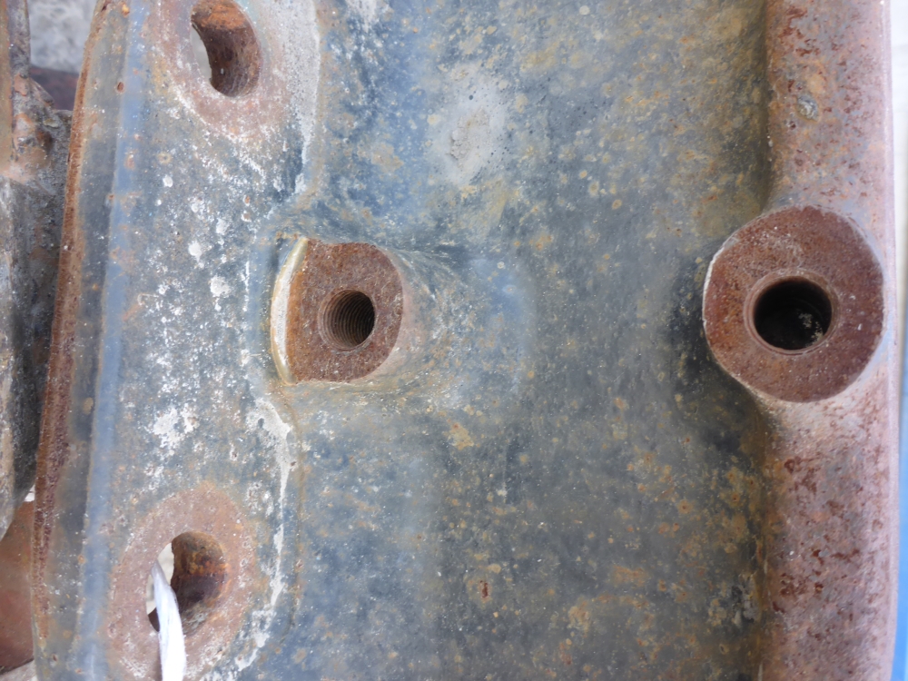 Балка подмоторная