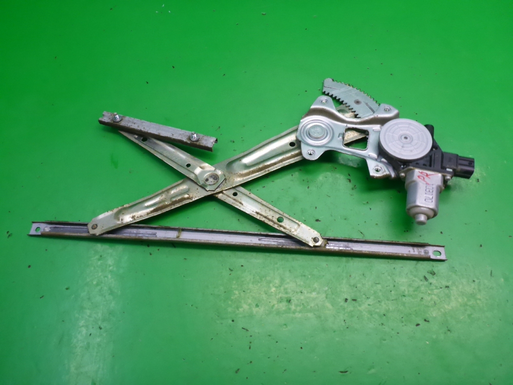 Стеклоподъемник электр. передний правый