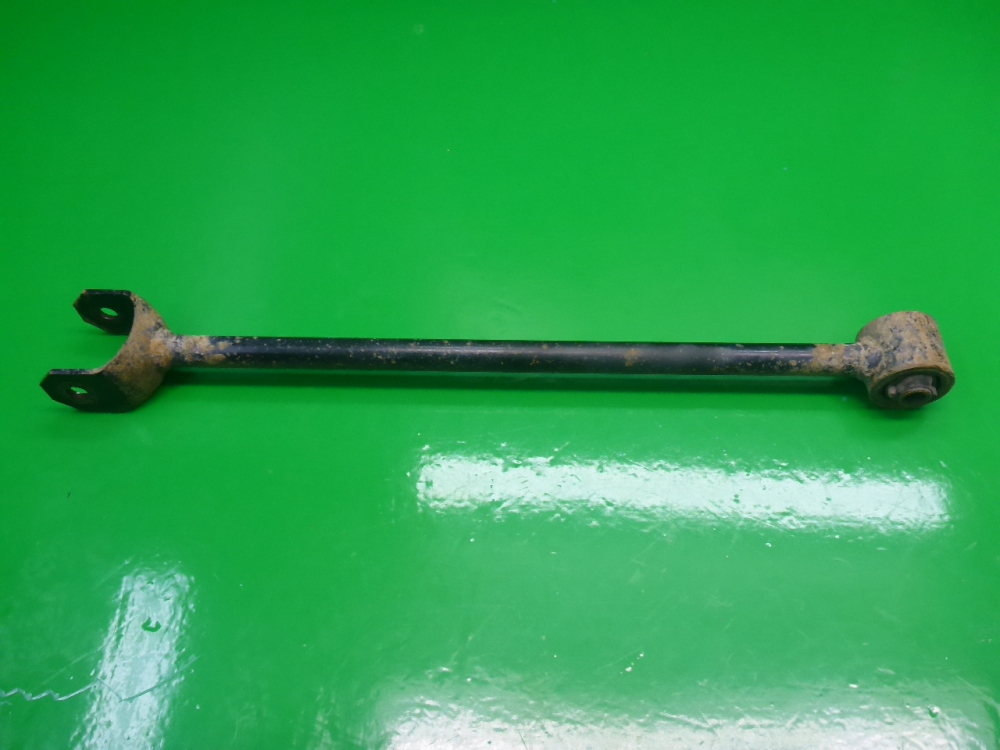 Тяга задняя поперечная