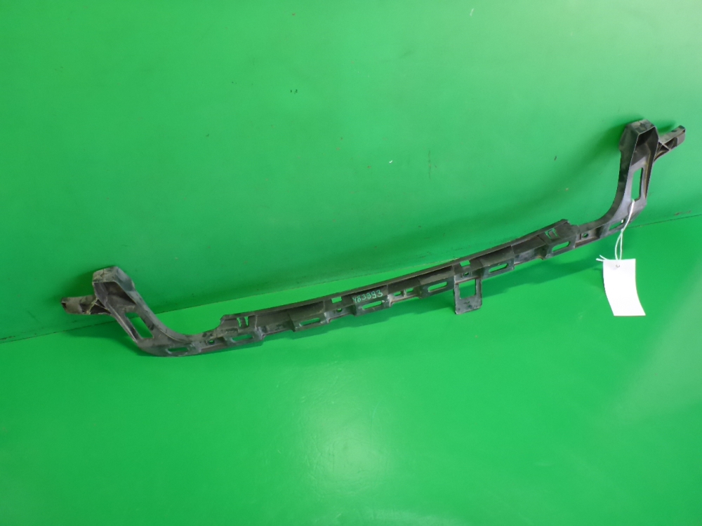 Кронштейн заднего бампера