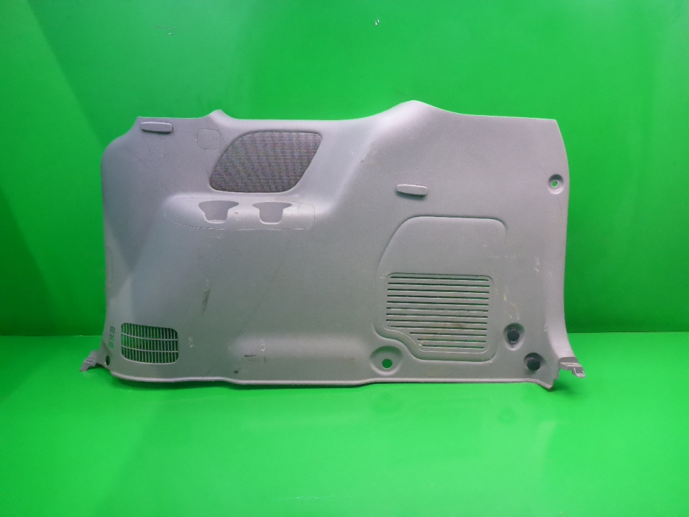 Обшивка багажника