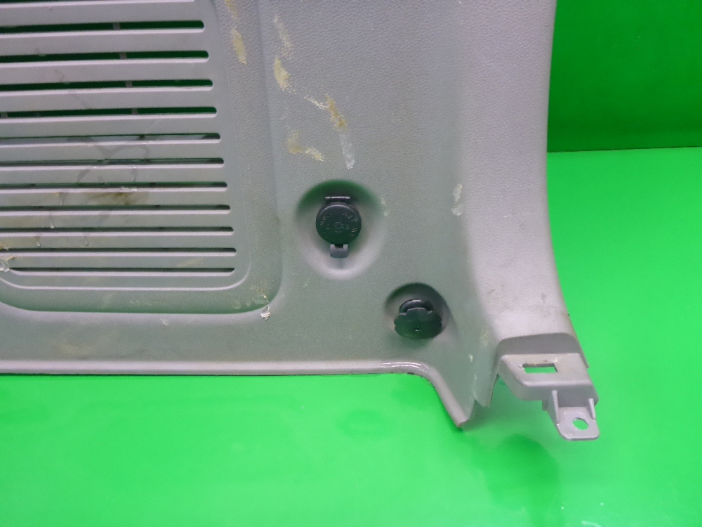 Обшивка багажника