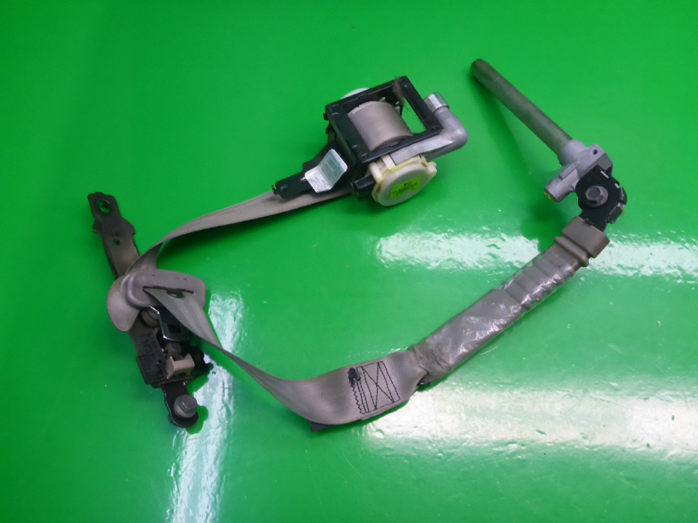 Ремень безопасности с пиропатроном