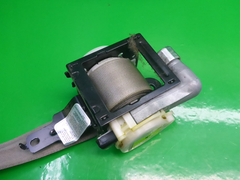 Ремень безопасности с пиропатроном