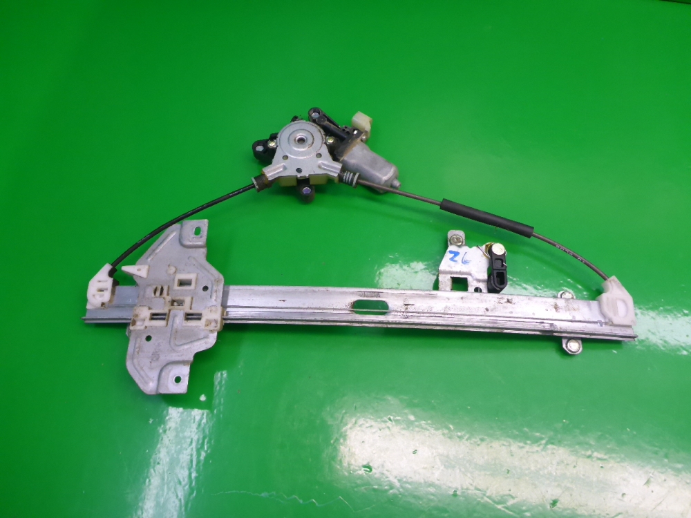 Стеклоподъемник электр. задний левый