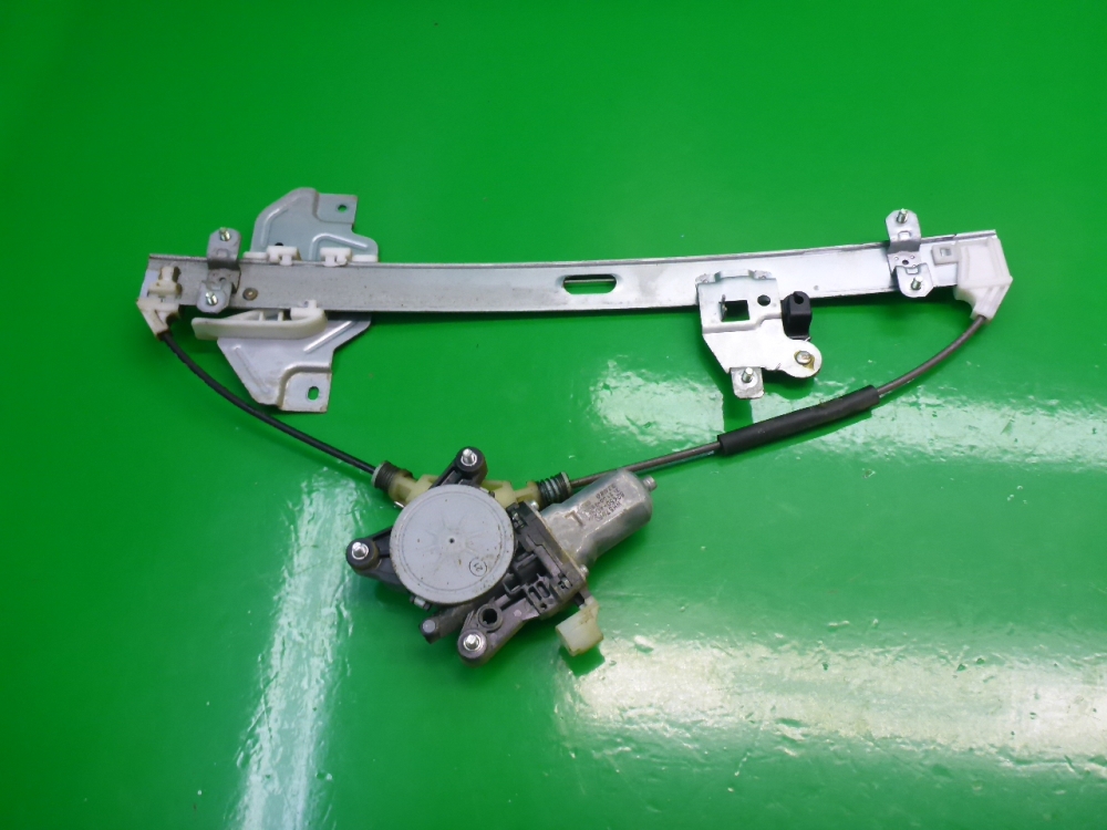 Стеклоподъемник электр. задний левый