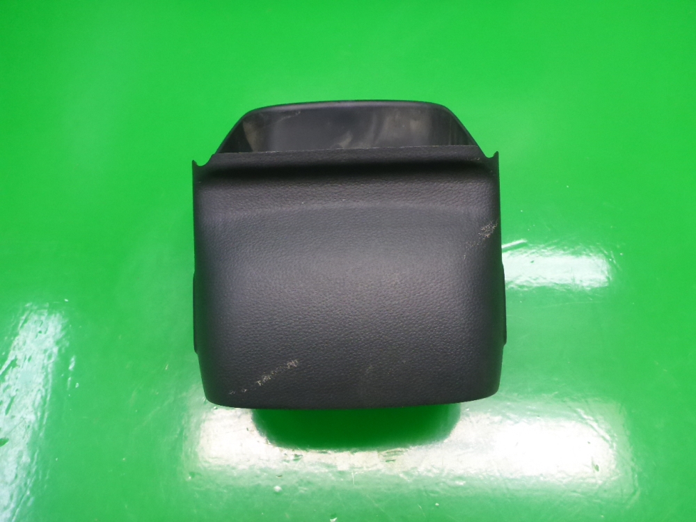 Кожух рулевой колонки