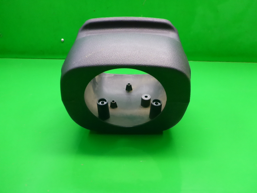 Кожух рулевой колонки