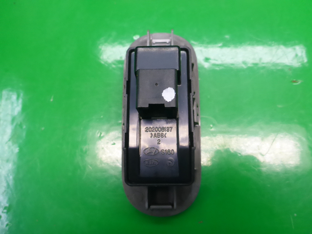 Кнопка стеклоподъемника