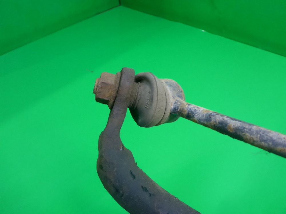 Стабилизатор передний