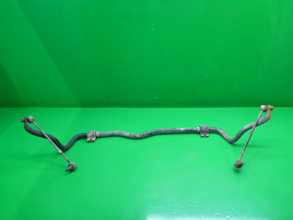 Стабилизатор передний