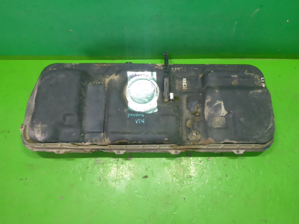 Бак топливный