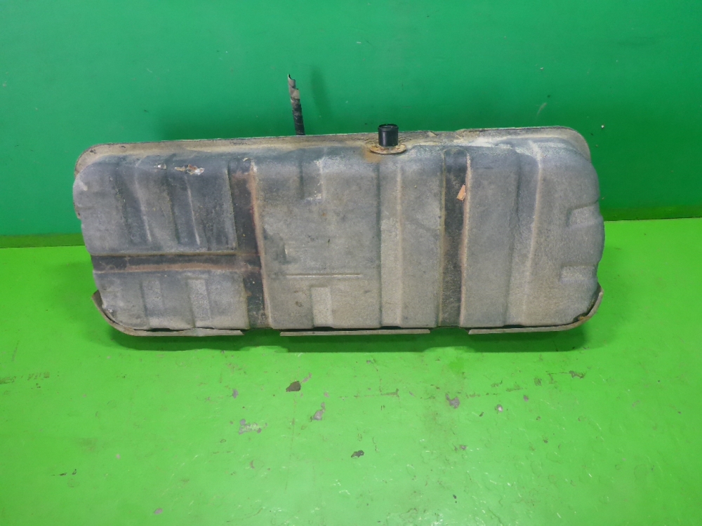 Бак топливный