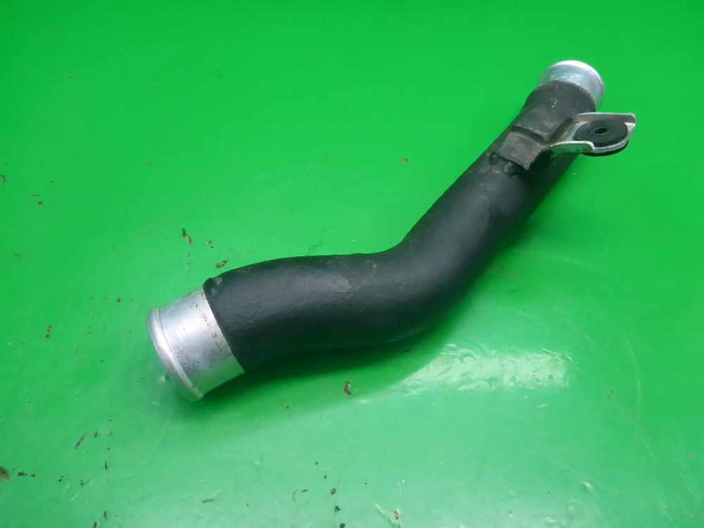 Патрубок интеркулера