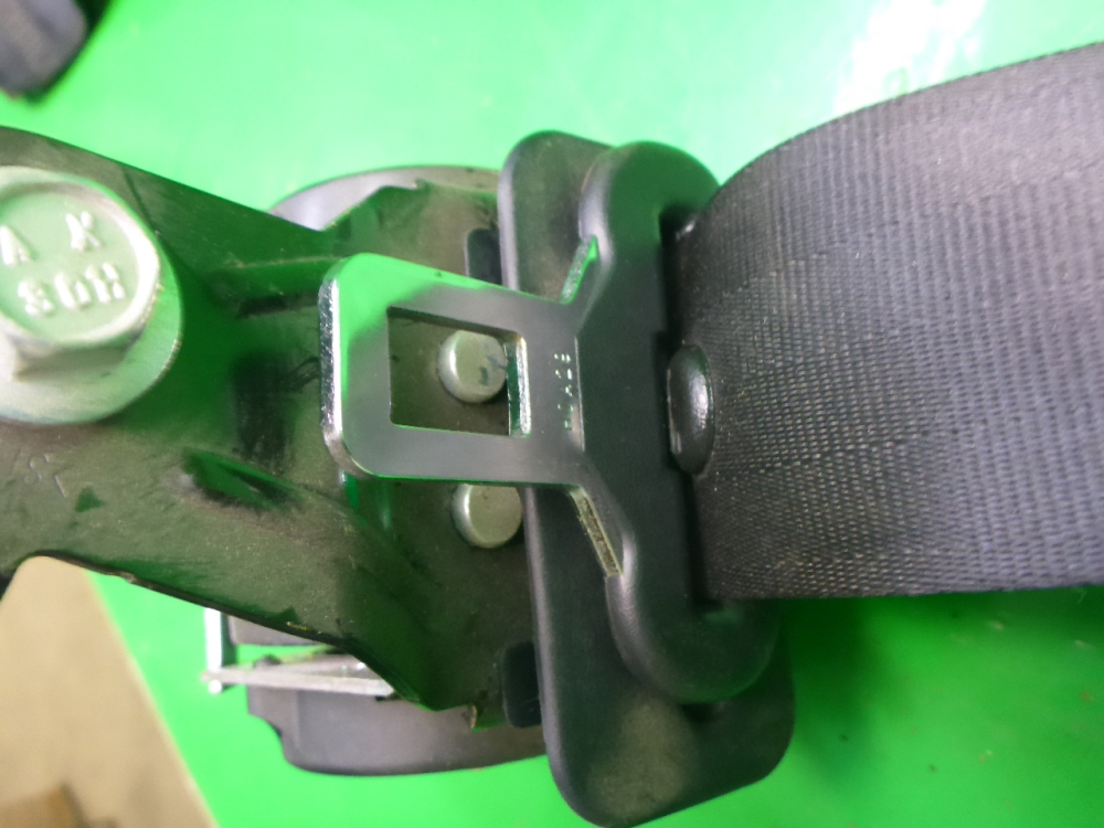 Ремень безопасности