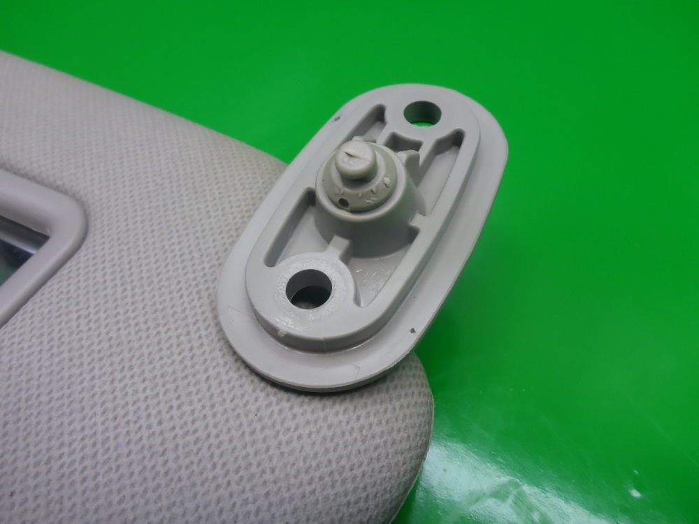 Козырек солнцезащитный