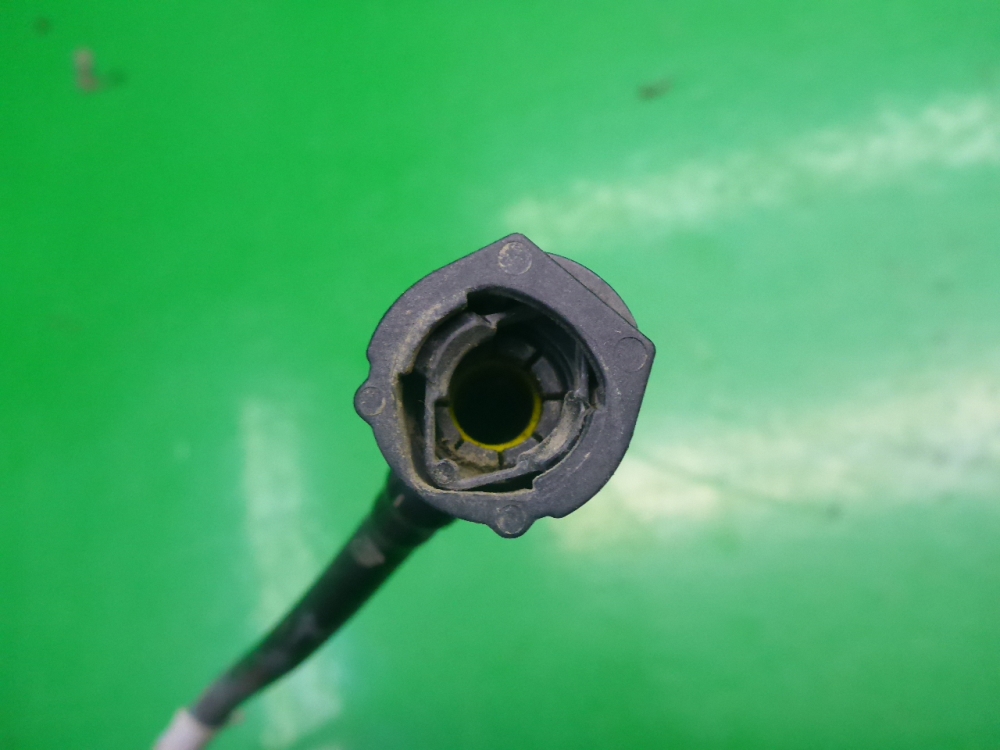 Трубка топливная