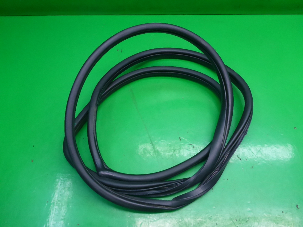 Уплотнитель двери