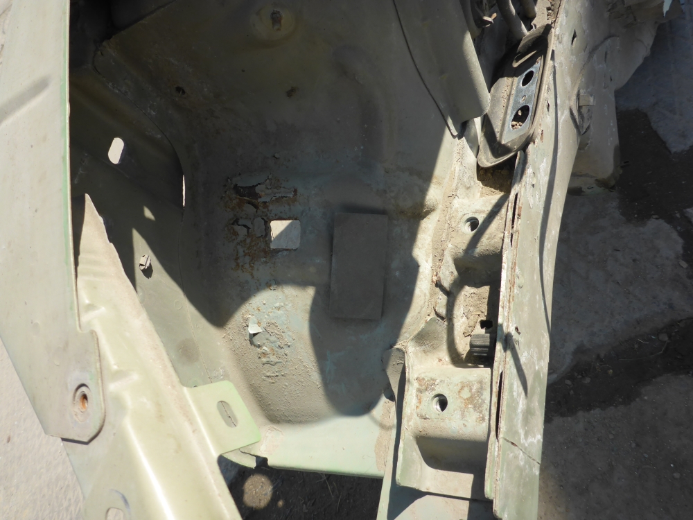 Лонжерон передний правый