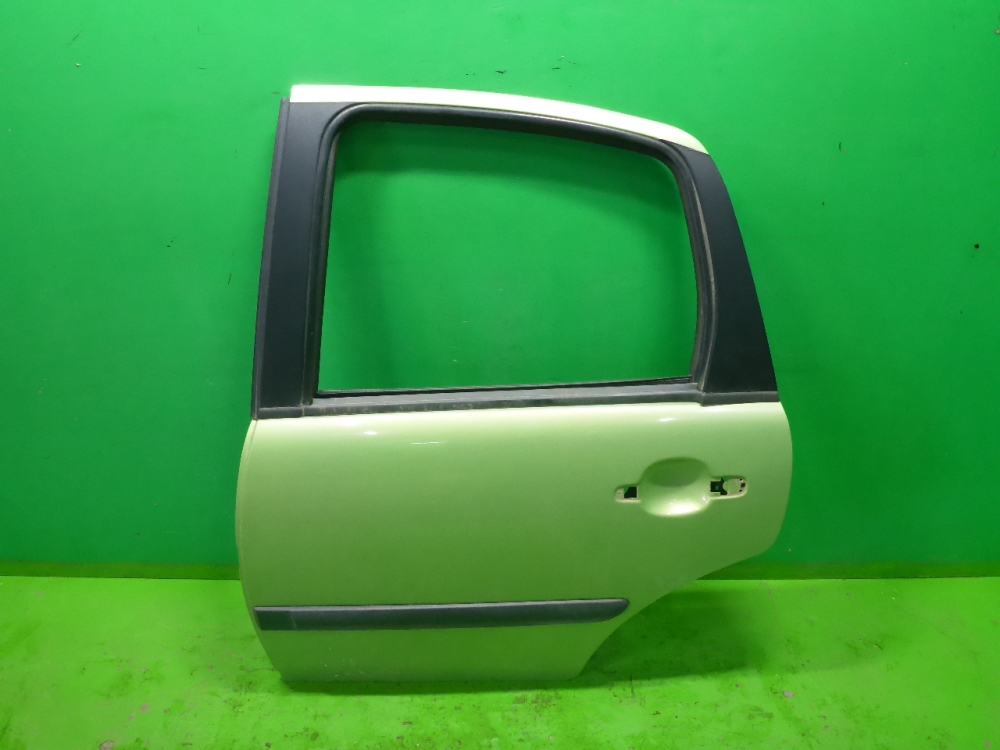 Дверь задняя левая